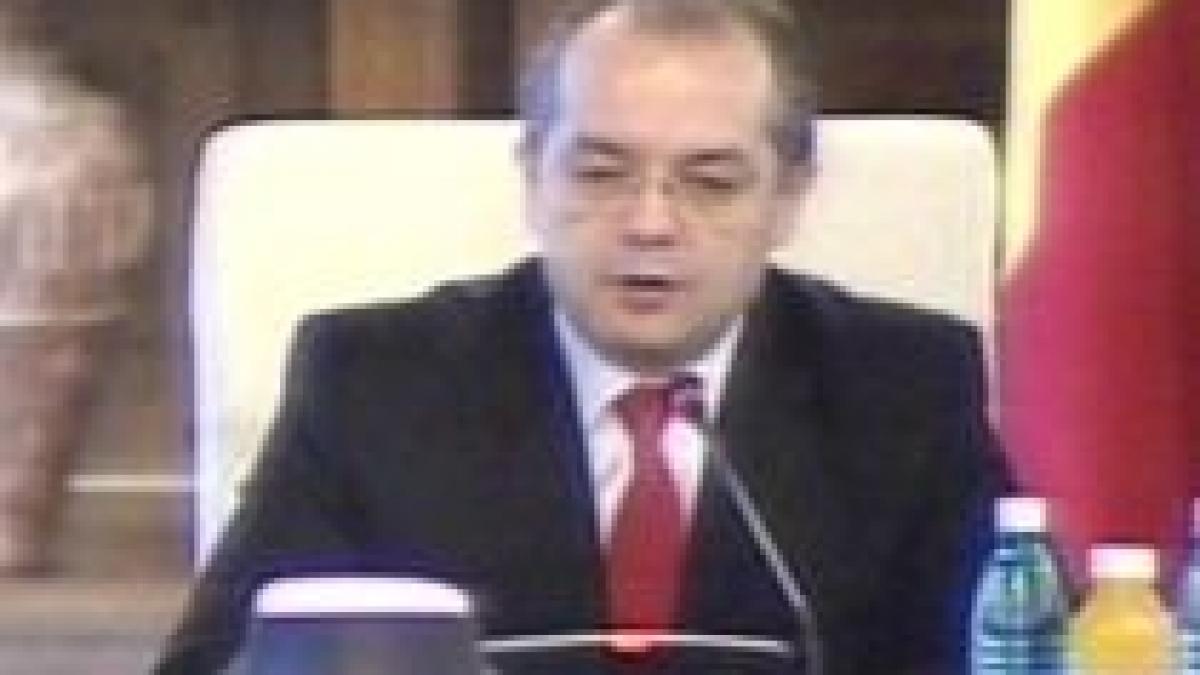 Boc se gândeşte la demisie: ?Ori trece legea pensiilor prin asumare, ori pleacă Guvernul"

