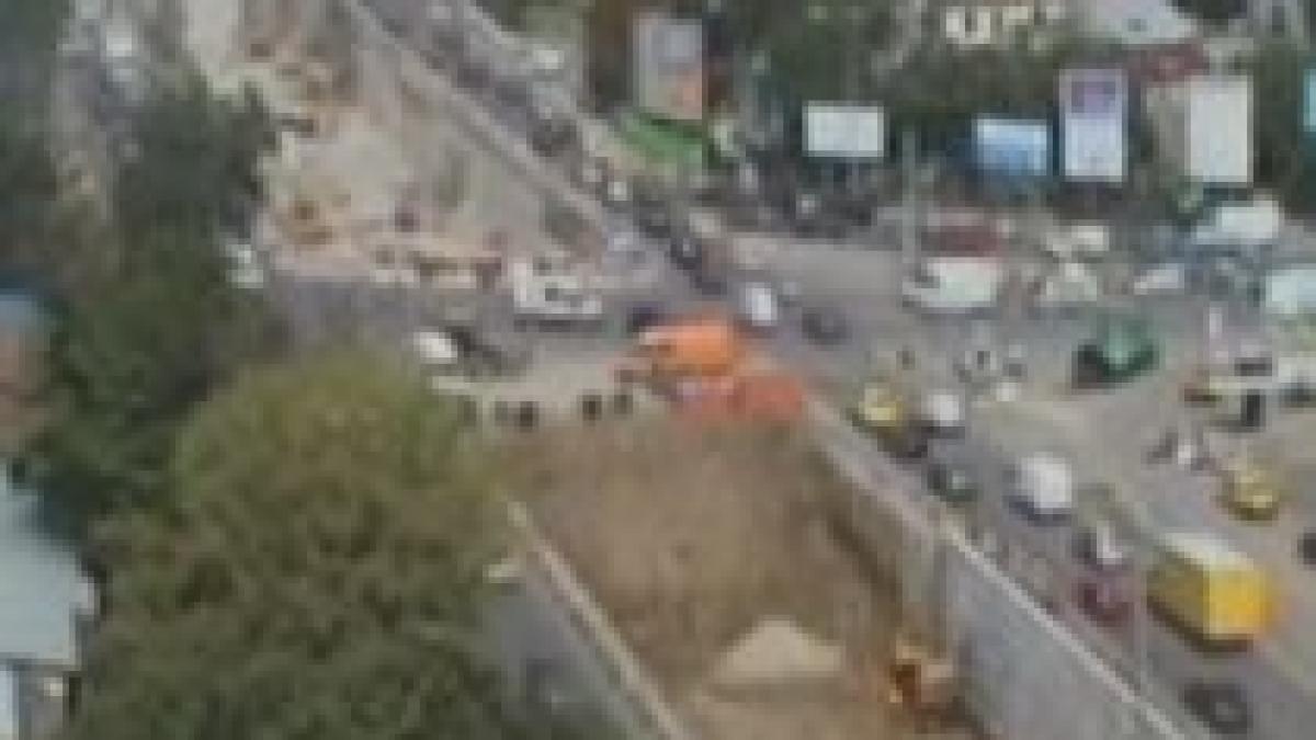 Traficul rutier în zona pasajului Băneasa, restricţionat între 10 octombrie şi 10 noiembrie (VIDEO)