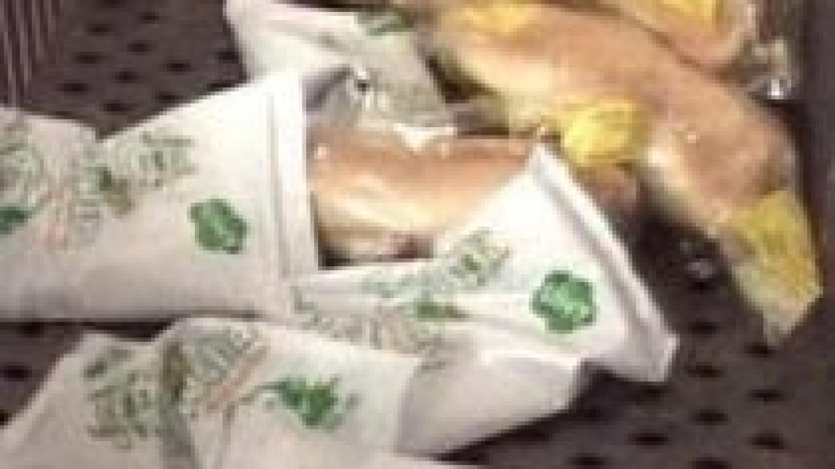 Sibiu. 25 de copii au făcut toxiinfecţie alimentară, după ce au consumat "cornul şi laptele"