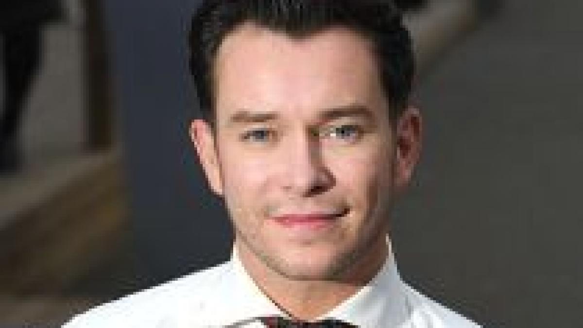 Stephen Gately, membru al trupei Boyzone, a murit în timp ce se afla în vacanţă în Spania