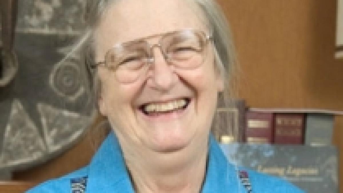 O viaţă dedicată ştiinţei: Elinor Ostrom, prima femeie care câştigă Nobelul pentru economie