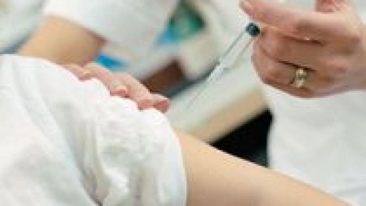 Ministerul Sănătăţii continuă campania de prevenire a cancerului de col uterin