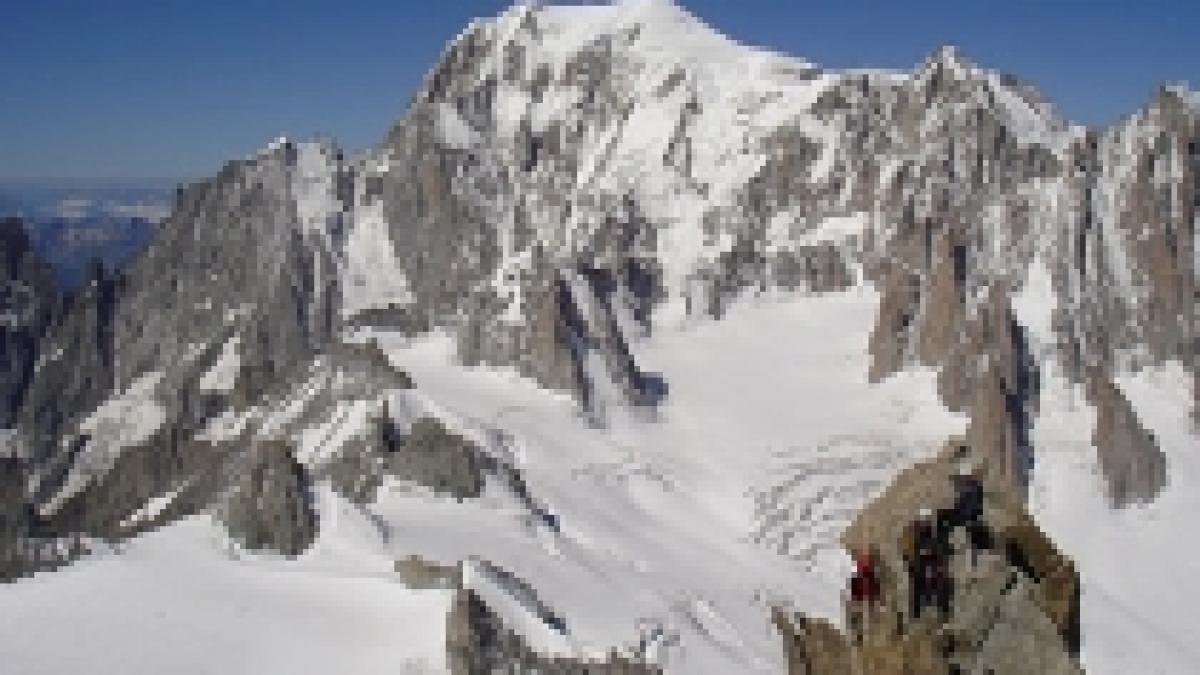 Înălţimea vârfului Mont Blanc a scăzut cu 45 de centimetri 