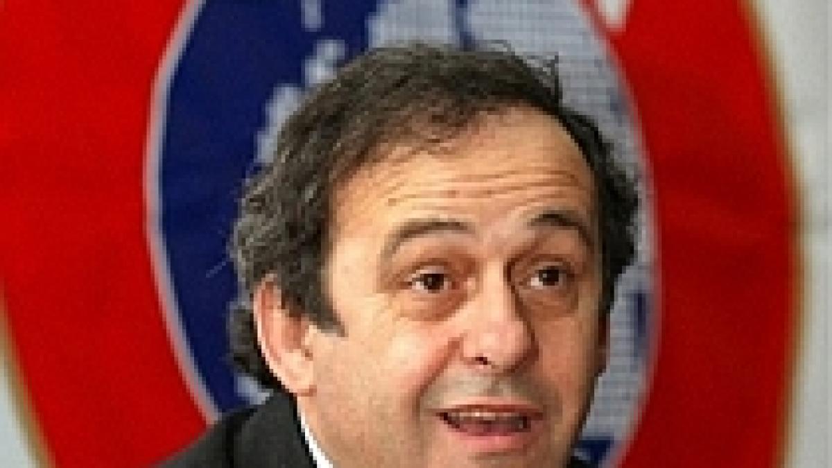 Platini: "Echipele au destui jucători, nu amânăm meciuri daca iau unii gripa de tip nou"