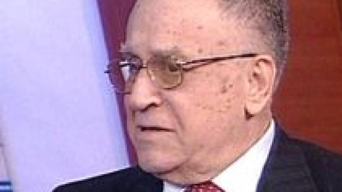 Ion Iliescu. Desemnarea lui Liviu Negoiţă, dovadă de lipsă de demnitate din partea preşedintelui