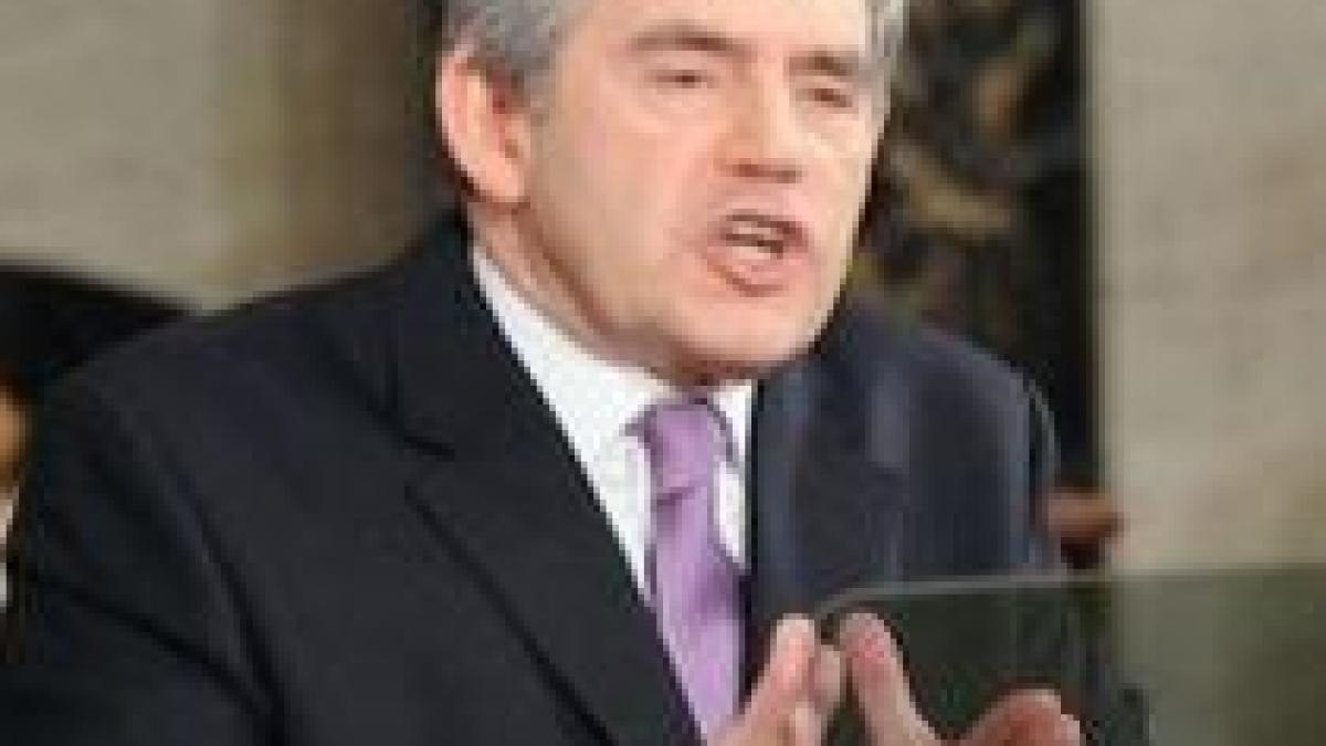 Gordon Brown propune ca toate băncile să vireze o taxă într-un buget mondial de criză