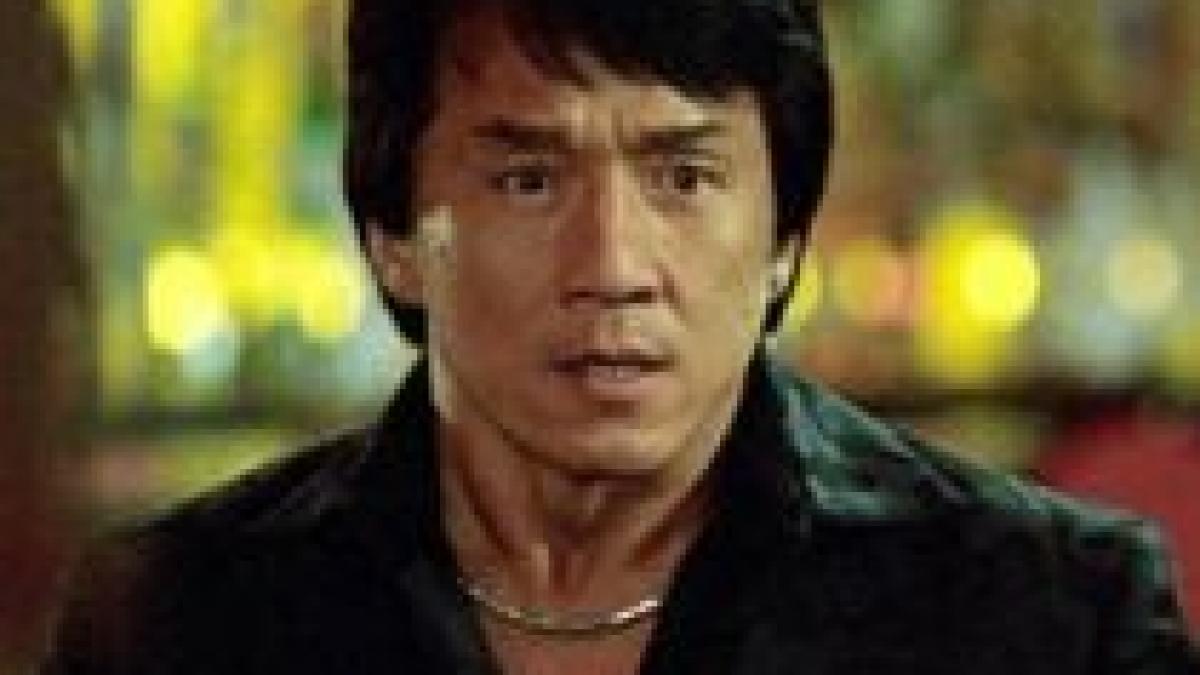 Jackie Chan, recompensat cu titlul de doctor onorific de o universitate din Cambogia 