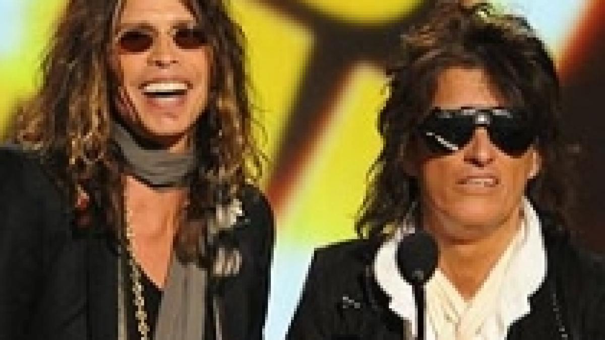 Steve Tyler: Nu voi părăsi Aerosmith 
