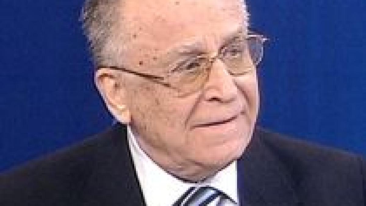 Ion Iliescu: Băsescu "minte cu o seninătate dezarmantă"