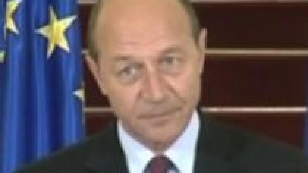 Băsescu, ?Cărtărăscu? şi ?cărţile SiFi? (VIDEO)