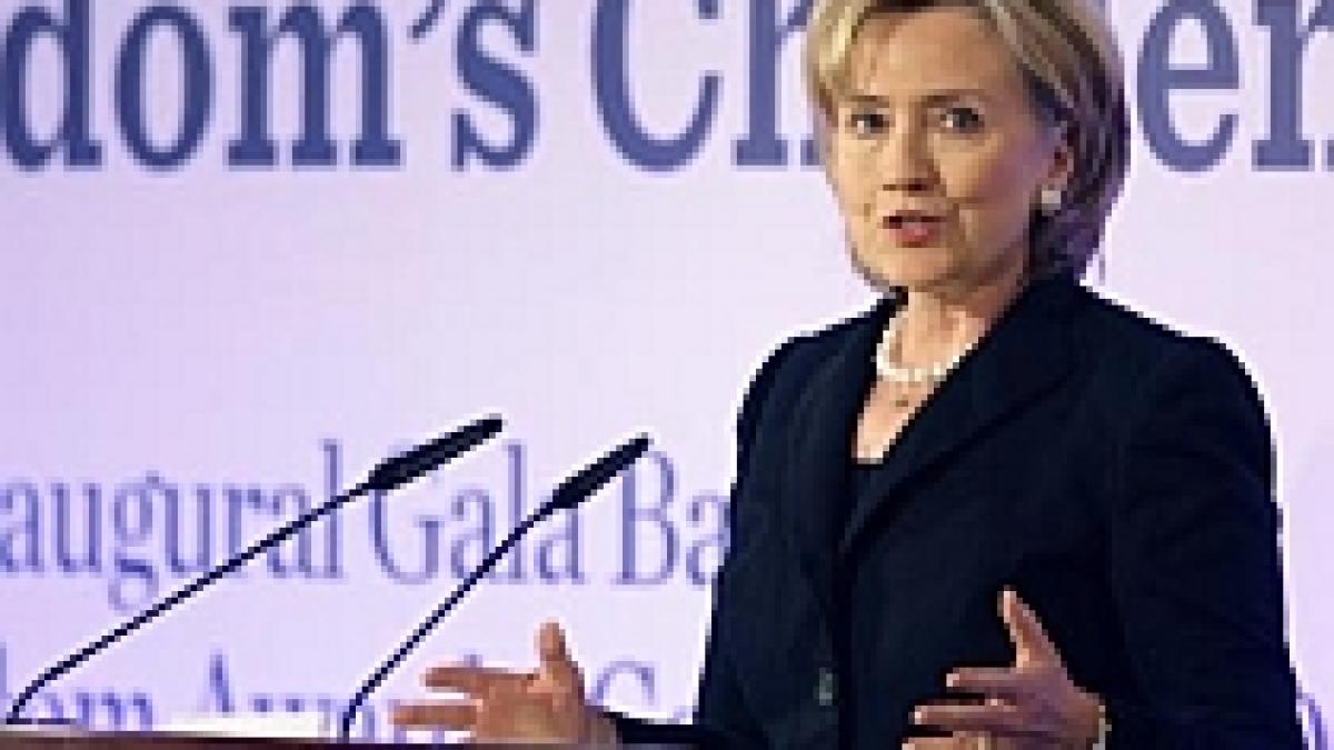 Clinton: Afganistan este într-un "moment critic"
