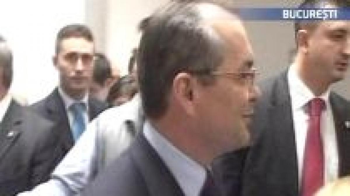 Emil Boc, huiduit de liderii Metrorex, după ce le-a spus că au primit o lecţie de la bucureşteni (VIDEO)