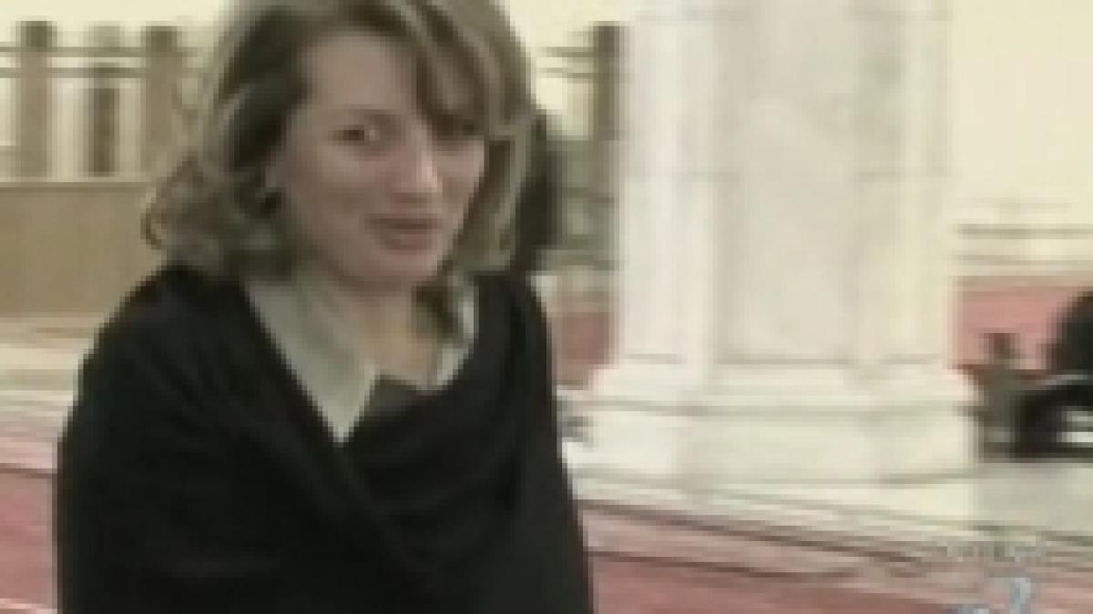 Ioana Băsescu a întârziat la confruntarea finală de la Palatul Parlamentului (VIDEO)