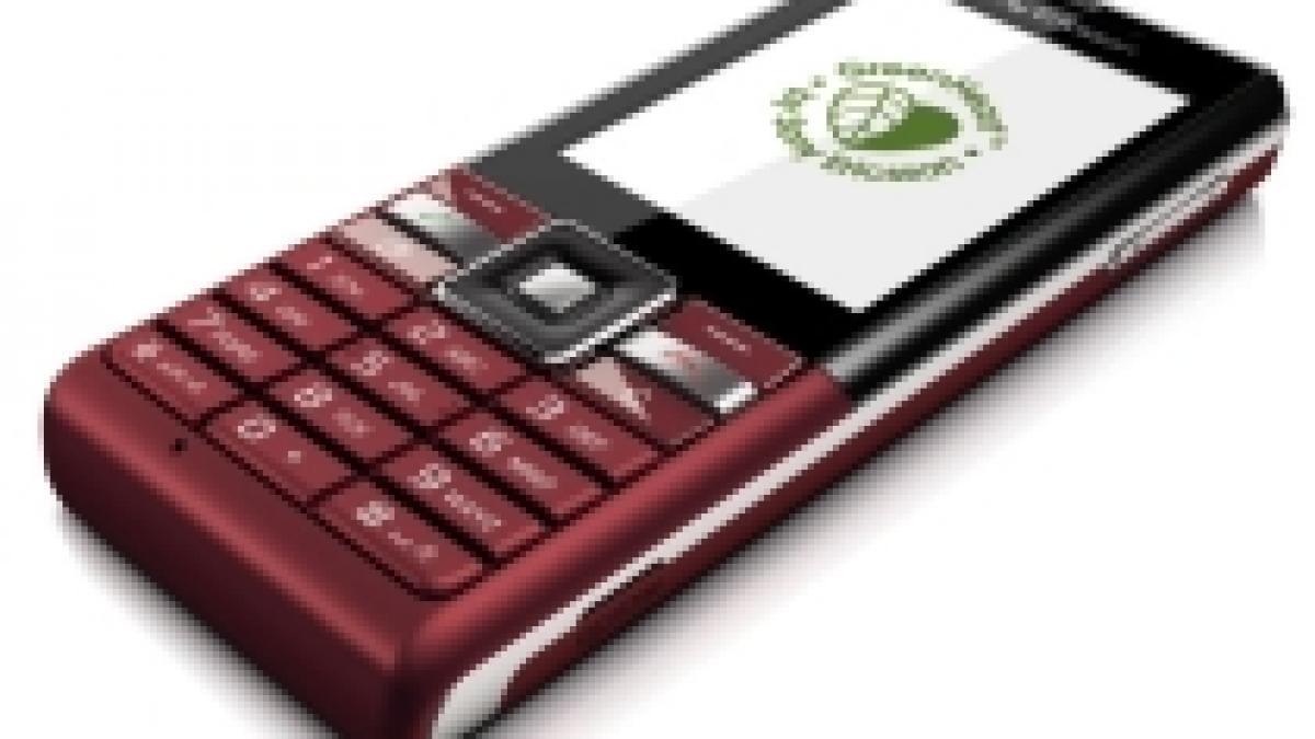 Sony Ericsson Naite - un telefon ecologic disponibil acum şi în România (FOTO)