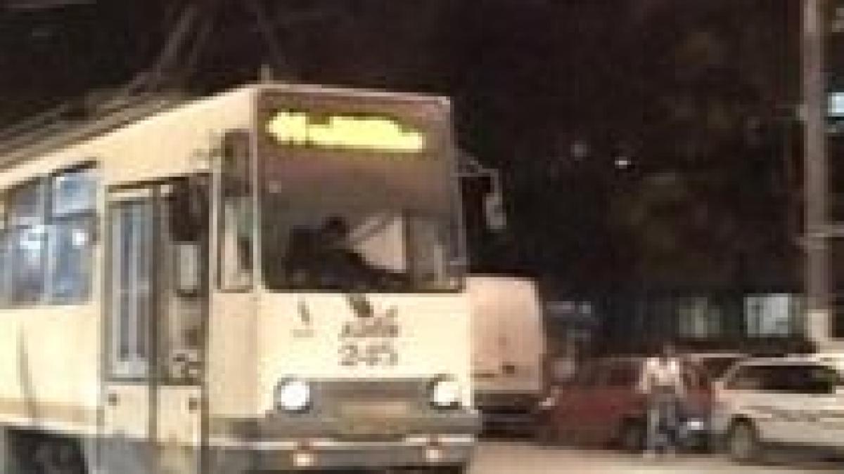 Tramvaiele 16 şi 36 vor circula pe trasee modificate, din cauza unor lucrări de reabilitare