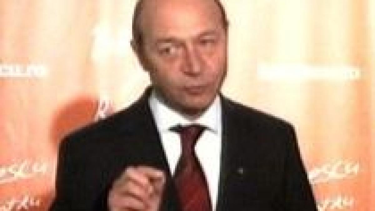 Băsescu: Singurul aliat pe care mi-l doresc este românul. O alianţă Antonescu - PSD riscă să ne dea cu 20 de ani înapoi 