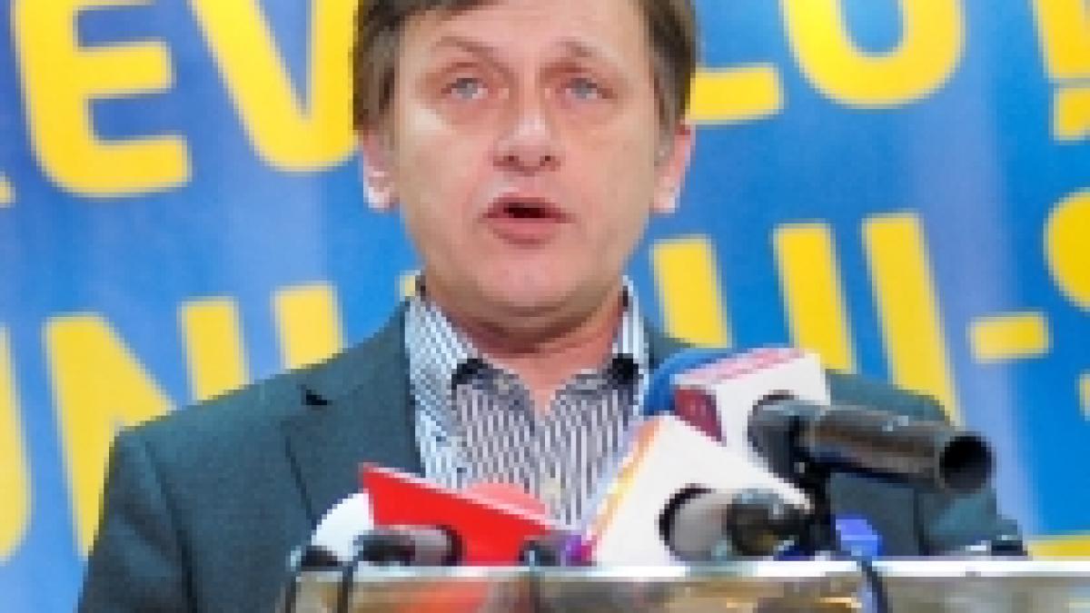 Crin Antonescu: Nici eu, nici votanţii mei nu-l vom susţine pe Băsescu în turul doi