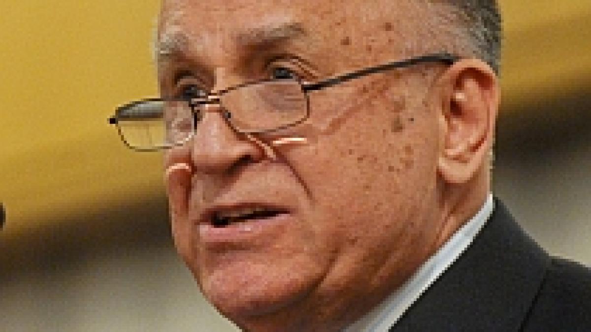 Iliescu: Partidele trebuie să se unească pentru o victorie împotriva unui despot potenţial
