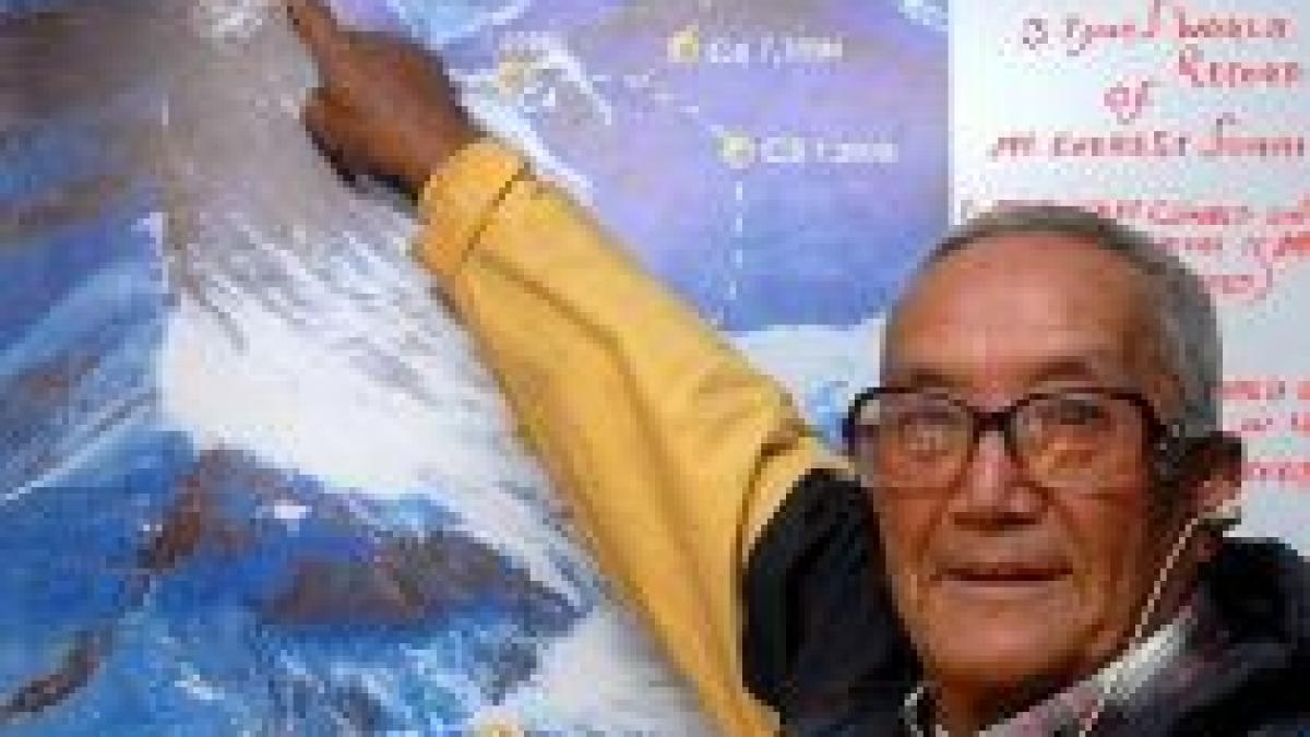 Cel mai bătrân cuceritor al muntelui Everest, recunoscut oficial de Cartea Recordurilor 