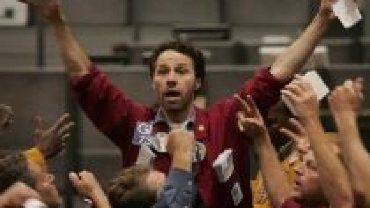 Dow Jones înregistrează a cincea lună de creştere
