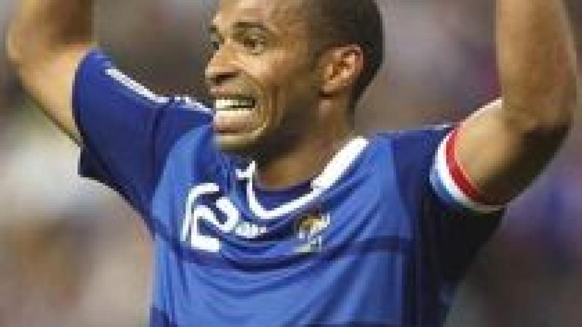 Nu mai reuşeşte să scape. Thierry Henry, subiectul unei anchete FIFA