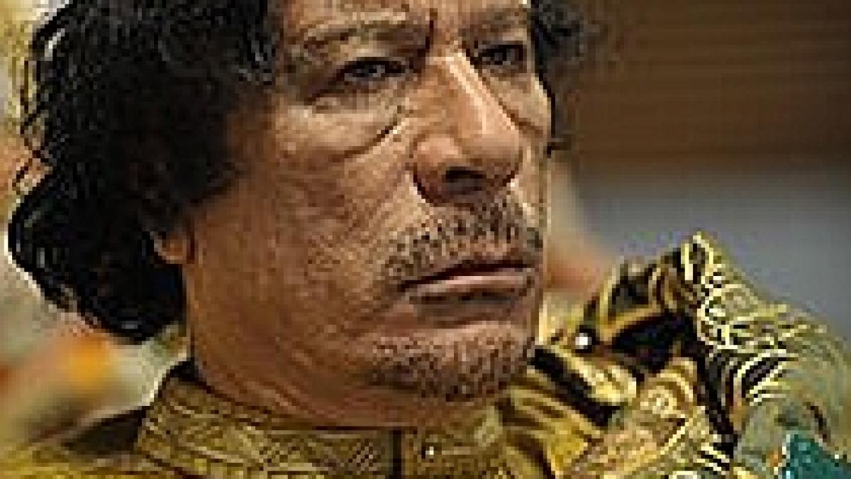 Gaddafi: Interzicerea minaretelor în Elveţia este în avantajul Al Qaeda  
