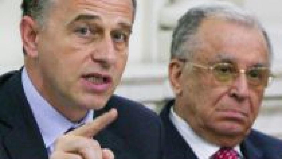 Iliescu: Băsescu s-a autoizolat în politică şi "nu ştie să piardă, dar o să înveţe"
