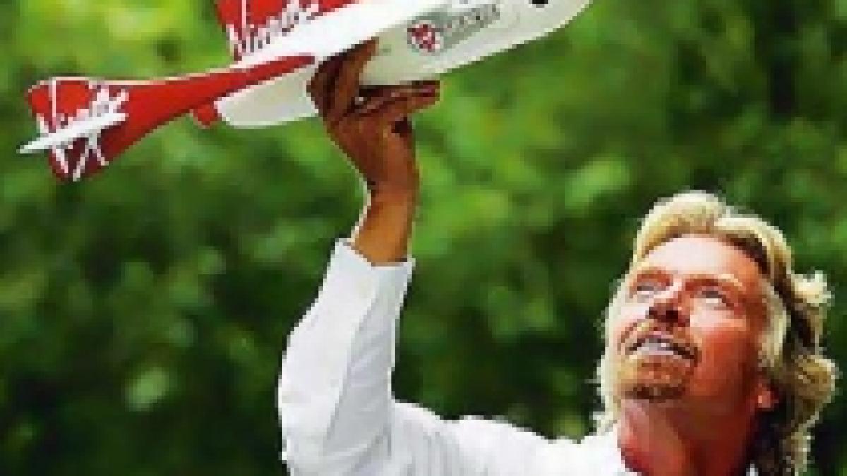 Prima navă spaţială comercială din lume, prezentată de miliardarul britanic Richard Branson