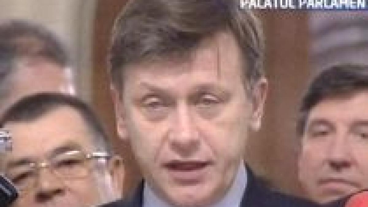 Antonescu: PNL exclude orice participare la un guvern marionetă al lui Traian Băsescu 