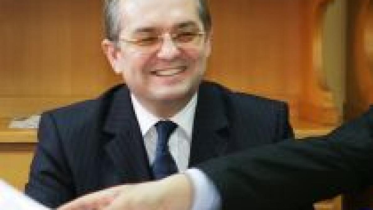 Boc l-a invitat pe Antonescu la o discuţie pe tema majorităţii parlamentare
