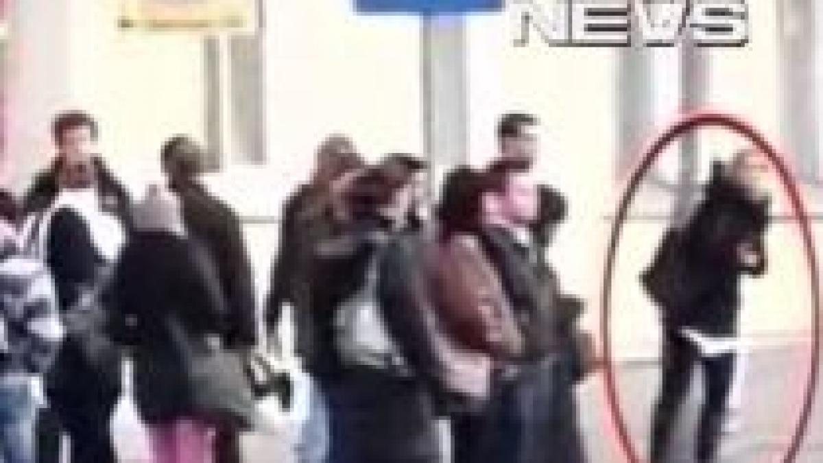 Metoda revista, cea mai nouă modalitate de furt la bancomat (VIDEO)