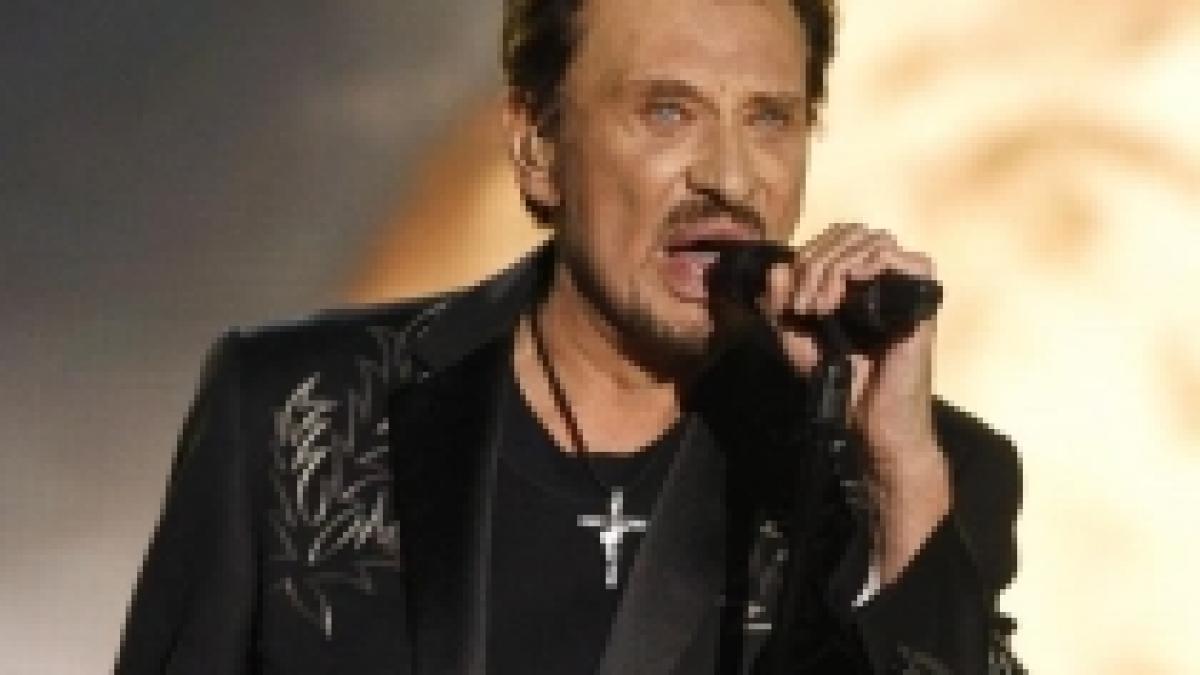 Cântăreţul francez Johnny Hallyday, în comă artificială