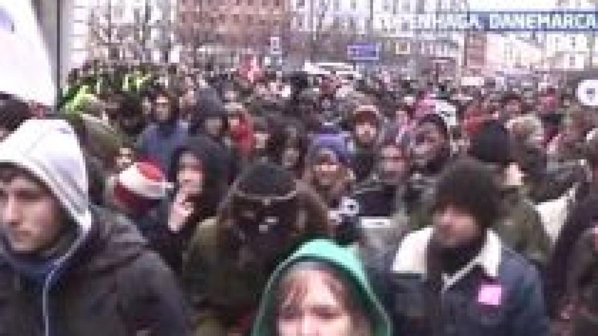 Copenhaga. Tinerii ecologişti au protestat faşă de lipsa de reacţie a marilor puteri la încălzirea globală