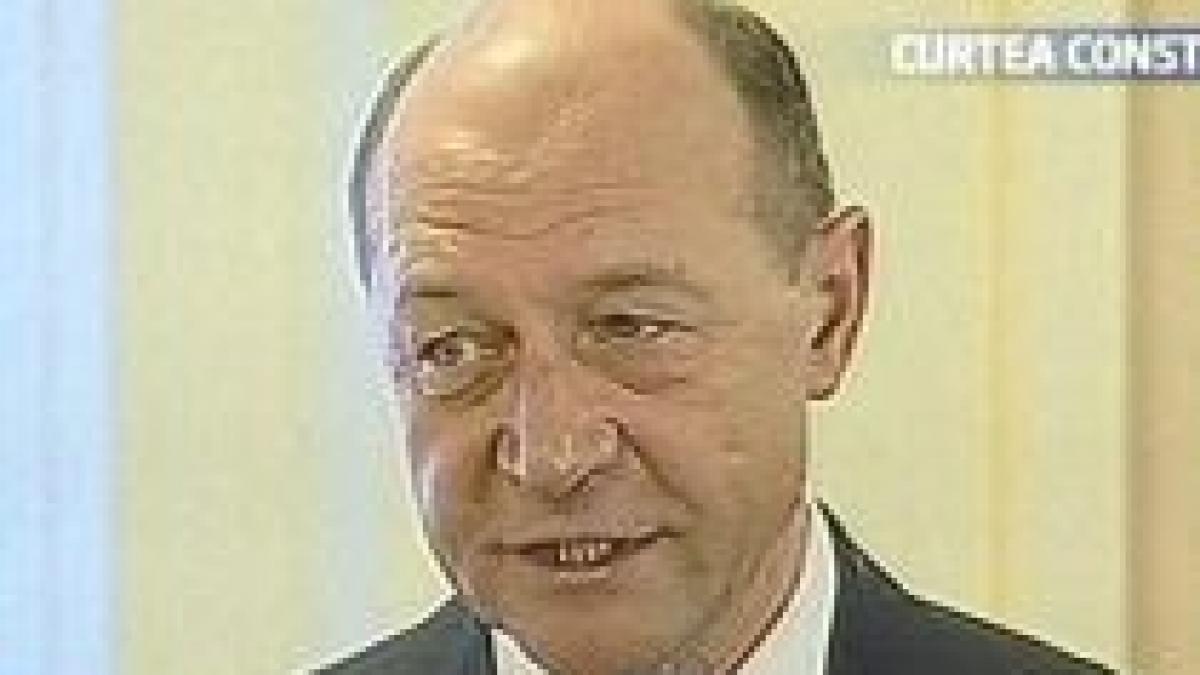 Traian Băsescu a fost validat în funcţia de preşedinte al României (VIDEO)