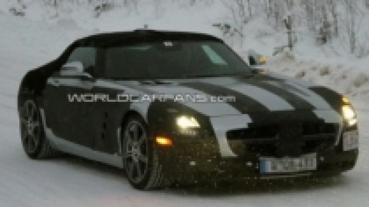 Mercedes-Benz SLS AMG Roadster, în imagini spion pe net (FOTO)