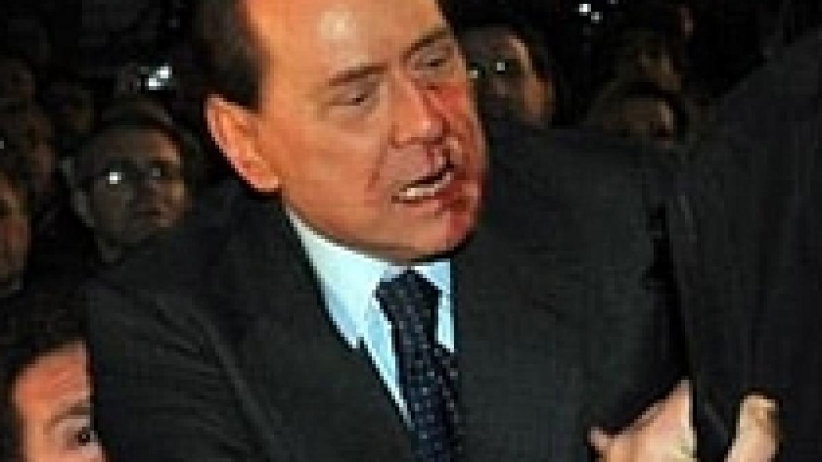 Faţa însângerată a lui Berlusconi, într-o campanie publicitară
