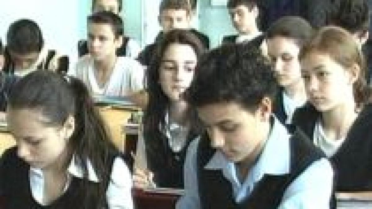 Din nou la şcoală: Elevii şi studenţii revin la cursuri, după cea mai lungă vacanţă de iarnă din ultimii ani