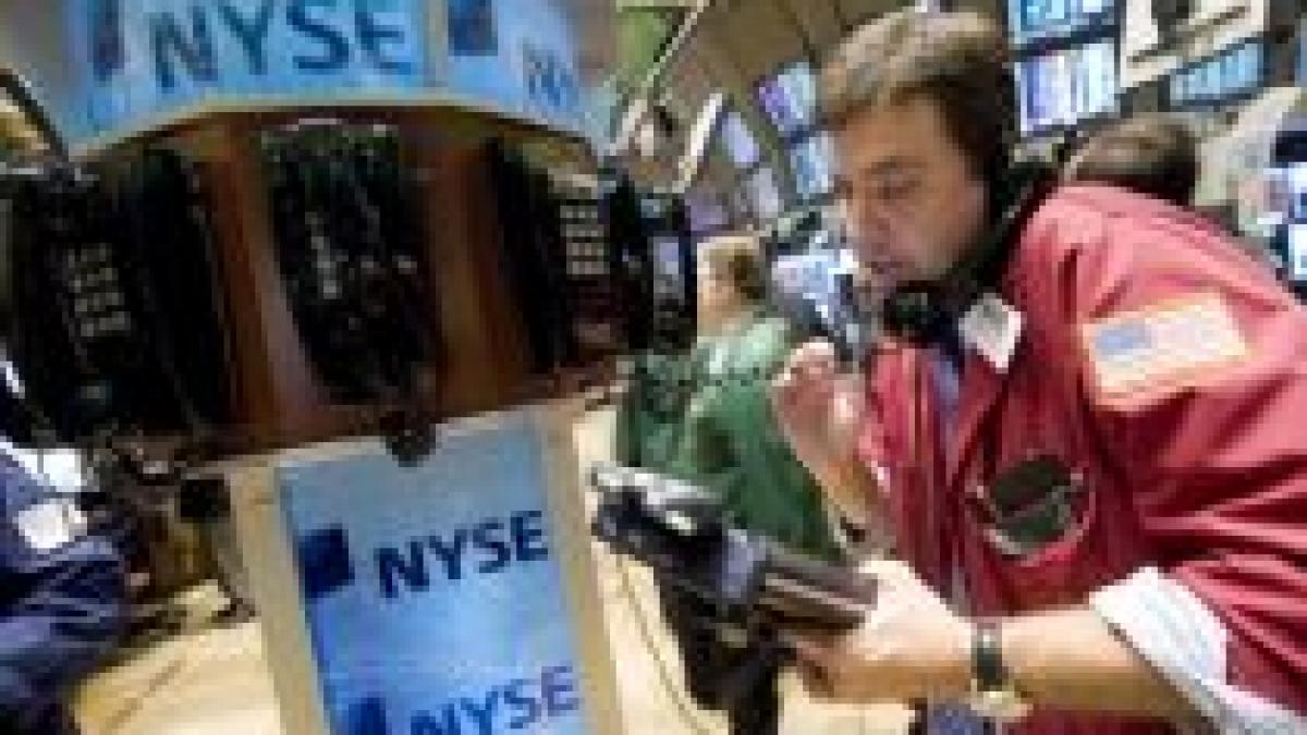 Modificări minore pe bursa americană: Dow şi S&P 500, pe verde, iar Nasdaq închide pe roşu
