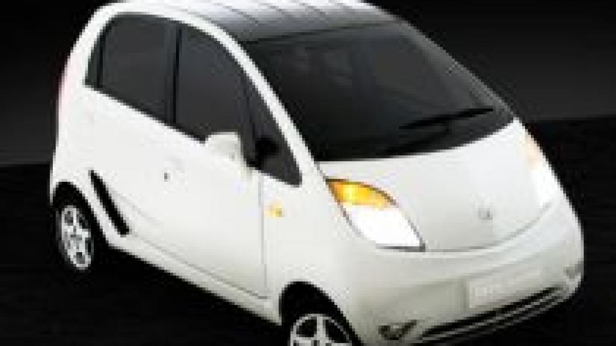 Tata Nano - cea mai ieftină maşină din lume, la preţ de Ferrari