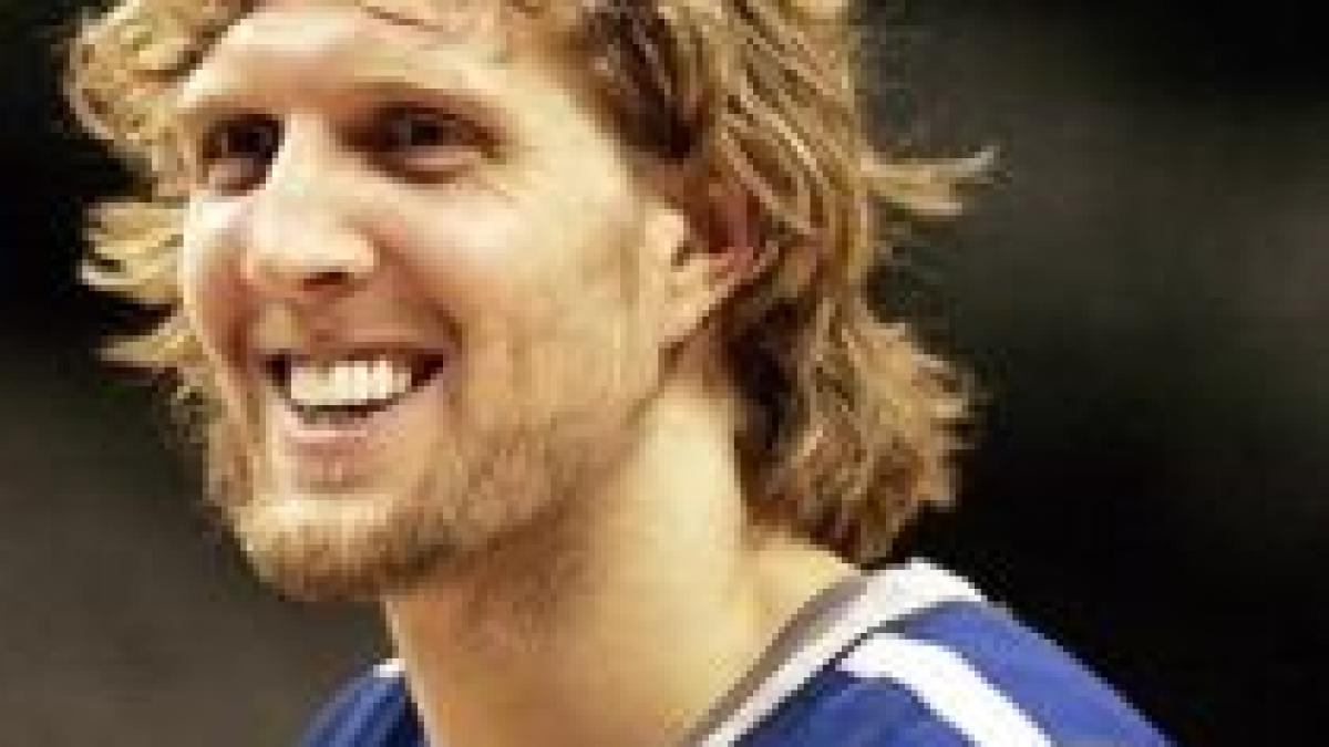 NBA. Neamţul Nowitzki, decisiv în derby-ul texan Mavericks - Spurs 112-103