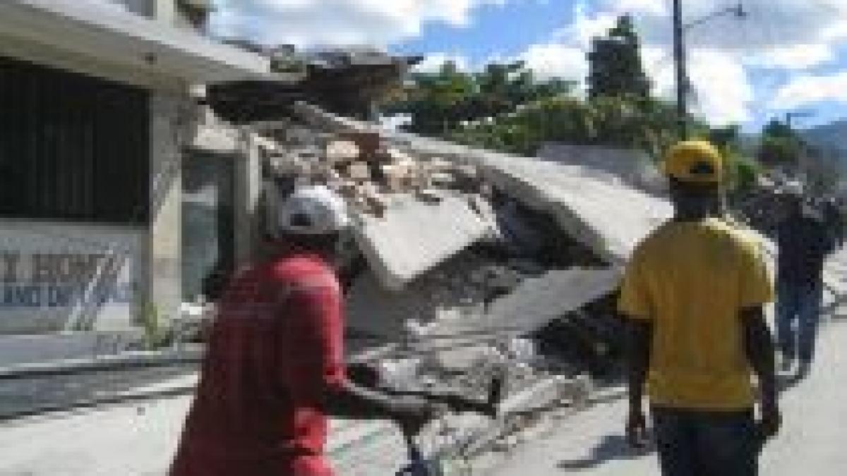 Mărturii din Haiti. Cutremurul care a omorât aproape 200.000 de oameni, pe bloguri (FOTO)