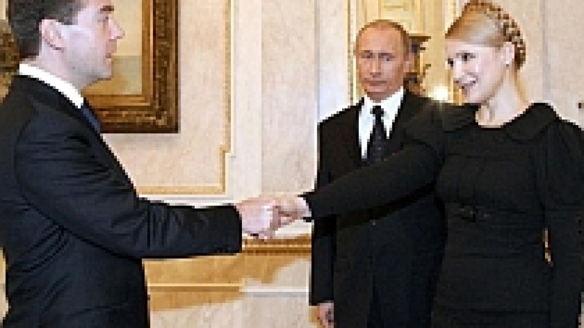 Rusia reia relaţiile diplomatice cu  Ucraina
