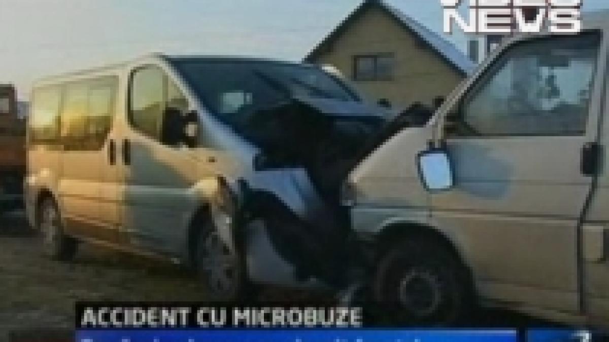 Şapte răniţi într-un accident de circulaţie în Bihor (VIDEO)