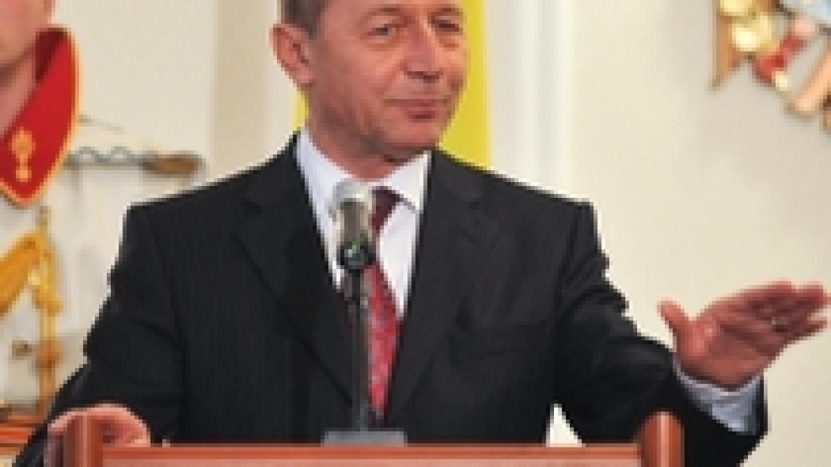 Băsescu: "Nimeni nu ne poate convinge că avem alt sânge decât moldovenii" (VIDEO)