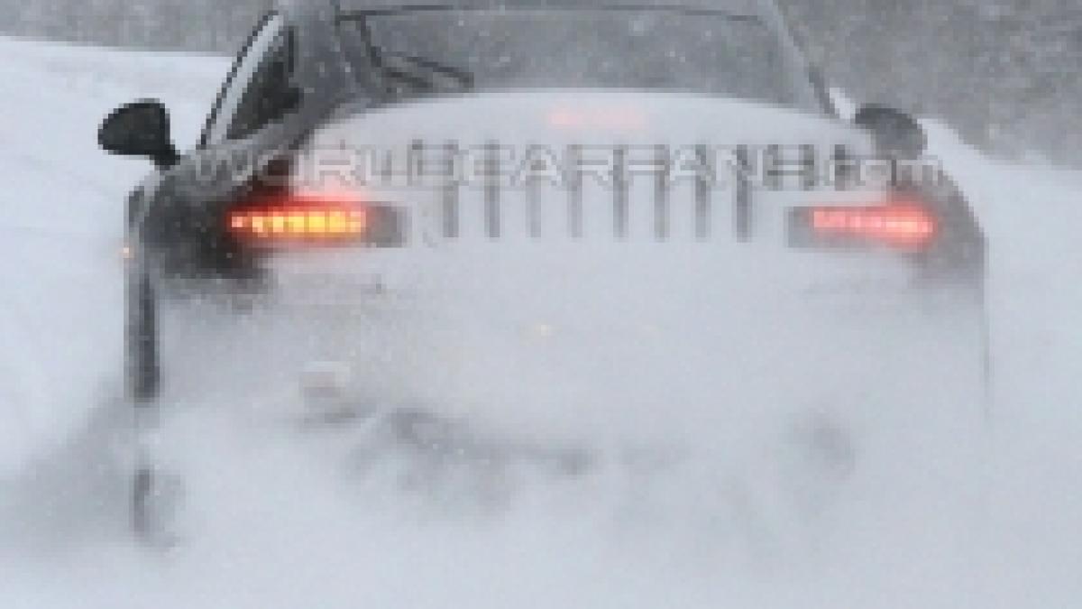 Porsche 911, generaţia 2011, este testat în Suedia (FOTO)