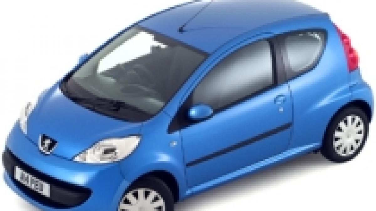 PSA Peugeot Citroen recheamă 90.000 de maşini 107 şi C1 pentru probleme la pedala de acceleraţie