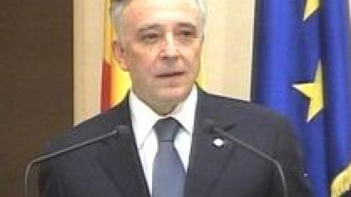 Isărescu: Rata de inflaţie în 2009, depăşită cu 0,2% din cauza accizelor la ţigări şi alcool