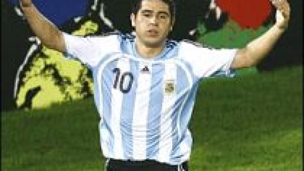 Maradona lasă CM fără un star: "Riquelme este un subiect închis pentru naţională"