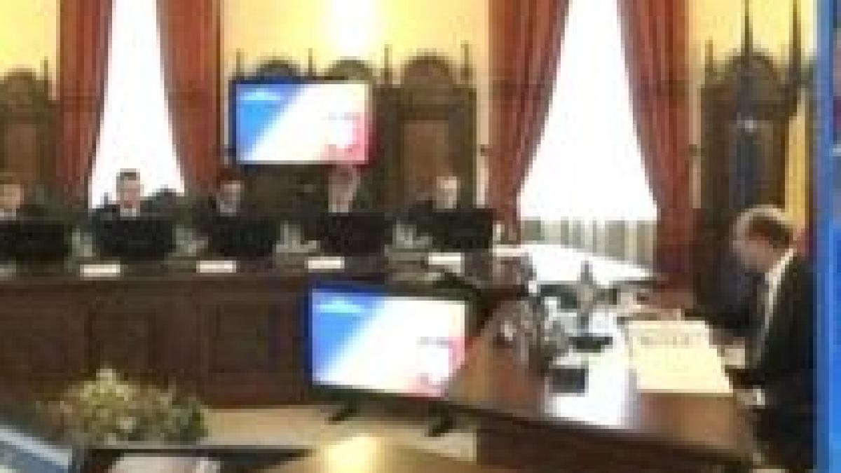 Miniştrii Apărării şi de Externe audiaţi în Parlament în legătură cu scutul anti rachetă