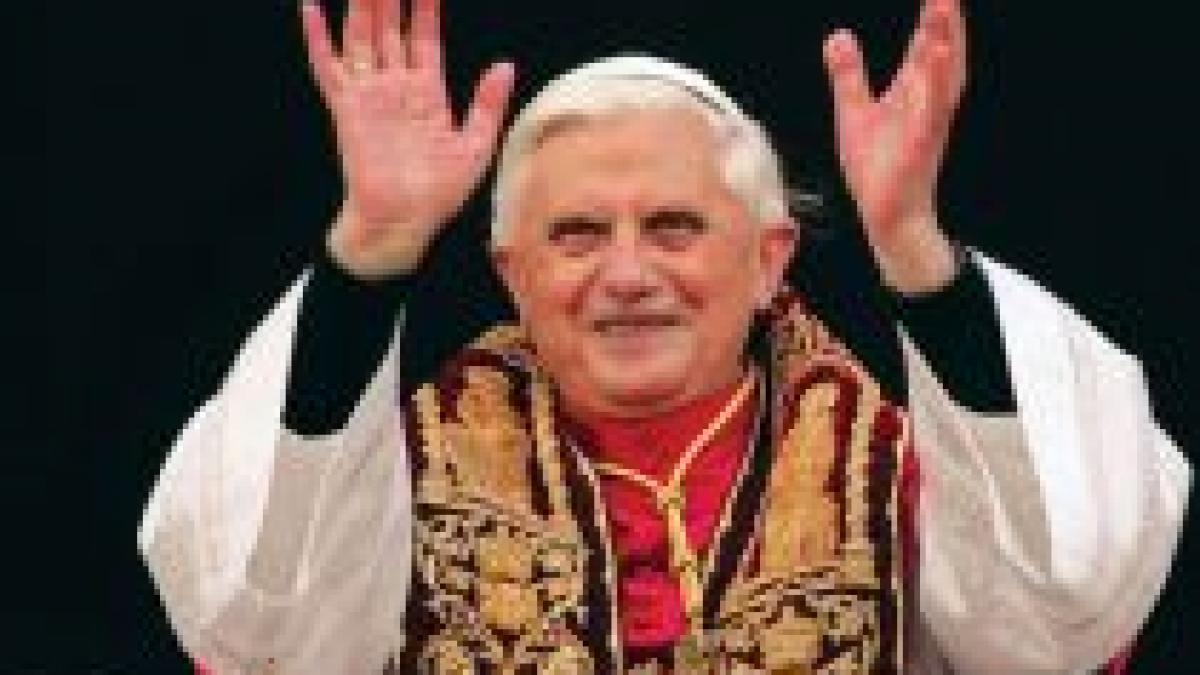 Papa Benedict al XVI-lea ascultă Michael Jackson, Pink Floyd şi The Beatles